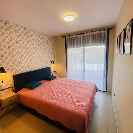 Apartment Exclusivo Piso De La Playa De Fenals Con Terraza *